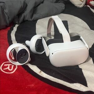 Advanced VR Headset and Controllers - White